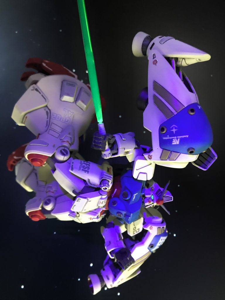 ガトー「しかし怨恨のみで戦いを支えるものに私は倒せぬっ」