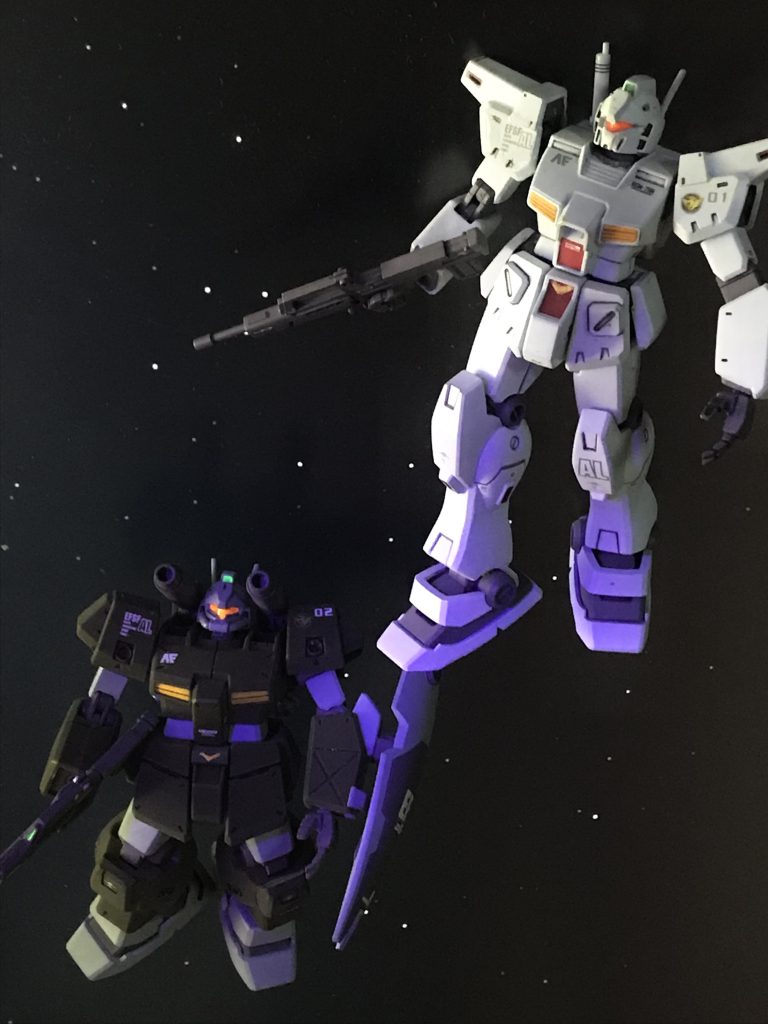 戦闘を終え帰路に就くアルビオン隊・・・。しかしバニング大尉がシーマの攻撃による被弾で帰投中に爆発してしまい戦死してしまう・・・。