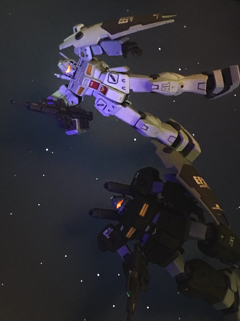 バニング大尉、キース少尉との模擬戦。「無駄弾が多い!!、無駄口もだ~!!」大尉の激が飛ぶっ!