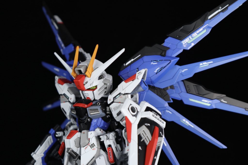 以上、久しぶりのストレート制作でした。ずっと仕事や家の事が忙しくて日々時間を作るところから始めてますがどんなに短時間でも毎日さわるようにしてまぁなんとか漕ぎ着けました。ペース早い方はどうしているのか気になります。パーツ数思ったより多かったんですけど制作カロリーちょうどよかったです。一つ終わったのでガンブレやったり開けてない宝くじ開封したりと出来てないことしながら次もちんたら作ります。