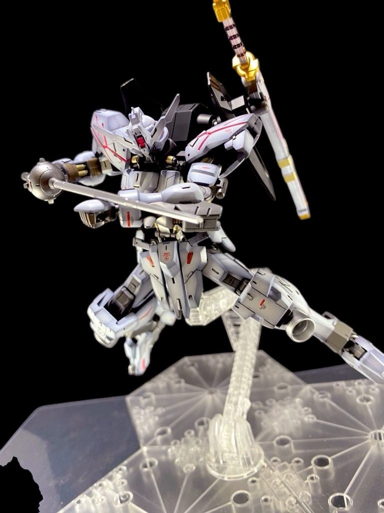 通常のレイピアも装備。