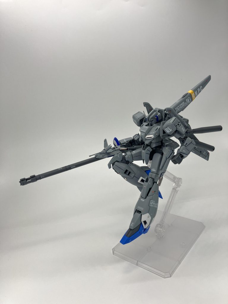 Ζ+C1といえば、定番の旧キットパケ絵ポーズ🤗ちょっと今風の膝突き出しで🥳