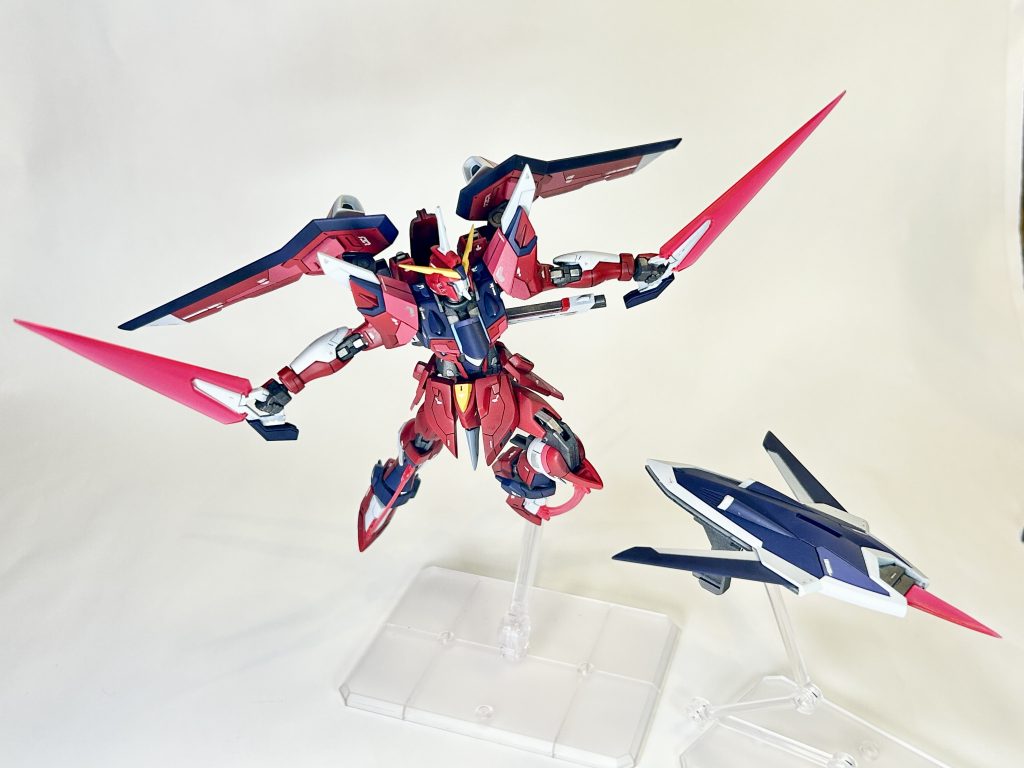 塗装は元々の色を崩さないように意識しつつも、なんとかオリジナリティを出したくて、大体の色は数種類調色してオリジナルのカラーを作りました。あんまりわからないかも…