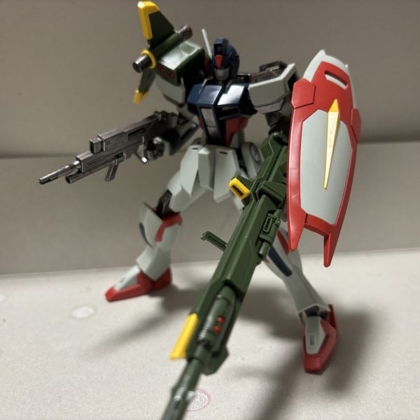 ストライクダガー　ランチャーストライカー