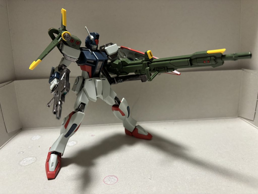 本編にストライカー装備は出ていませんが、戦艦の援護とかでありそうだなと思いました。