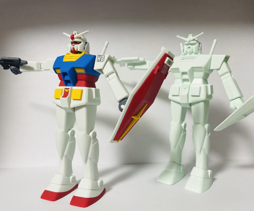 リバイブの可動域は旧キットとほぼ同じですが、旧キットがなかなか可動するので結構楽しめます！