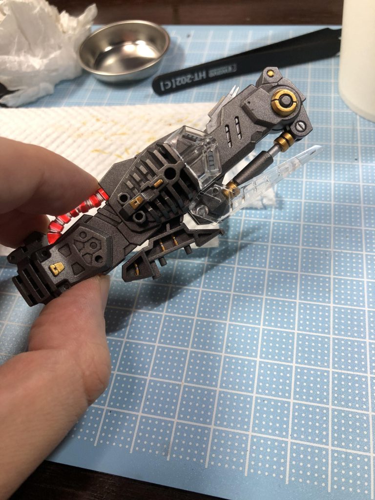 形状を見ながらゴールドとシルバーを差していく