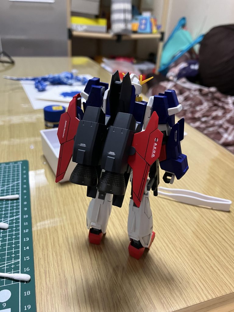 ライトゼータガンダム–4枚目/制作者：@Gundam11Kengo
