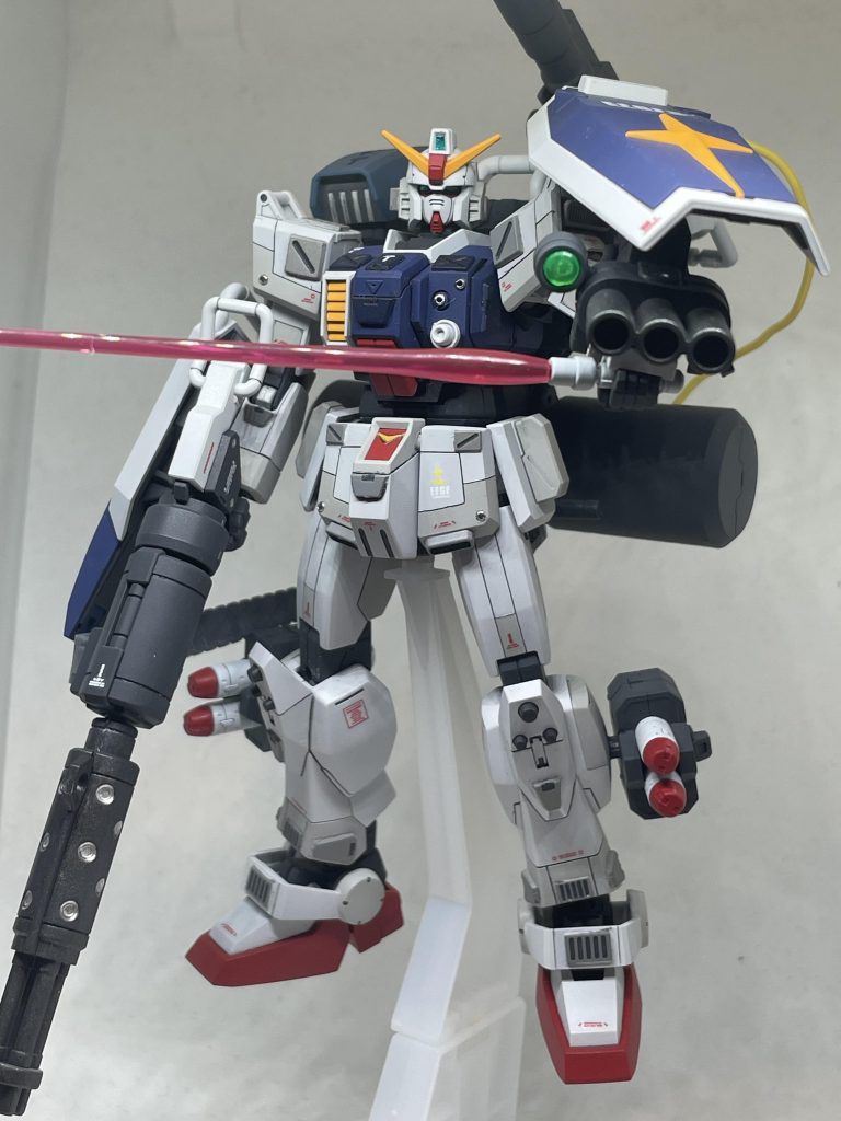 グフカスタムの武器を奪った設定