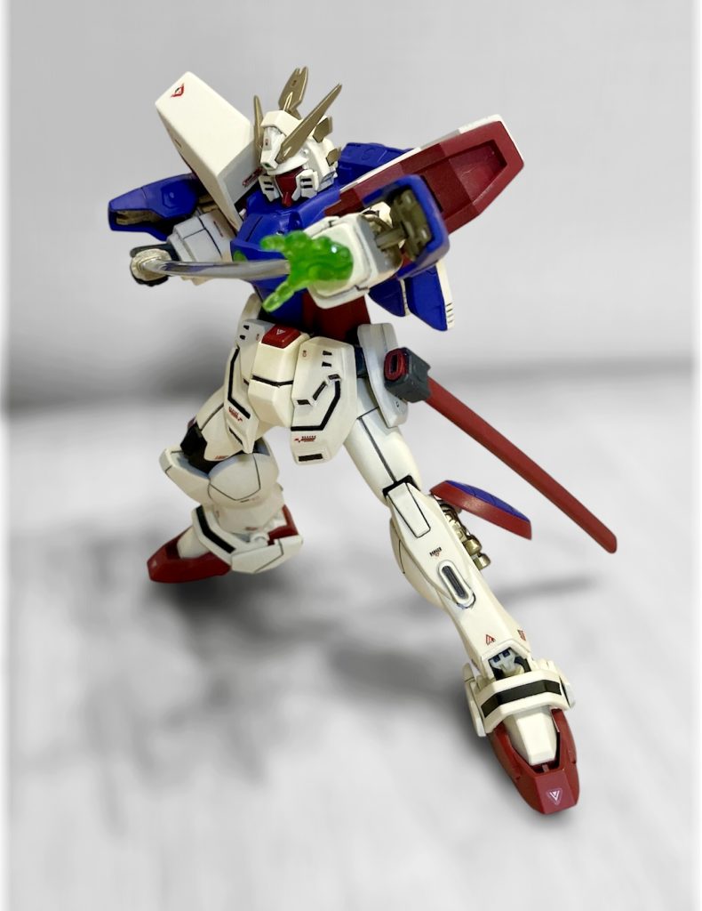 必殺シャイニング牙突。どんな装甲でも貫きます。