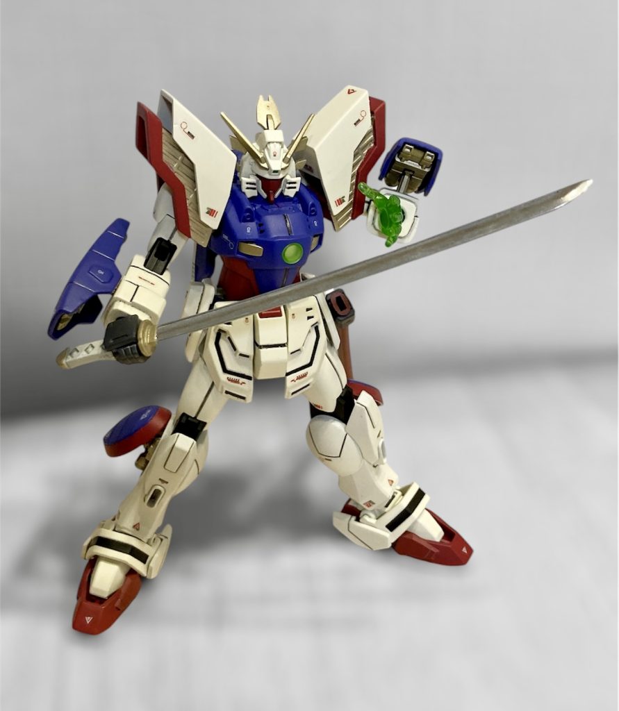 決勝大会にゴッドガンダムが間に合わず、シャイニングガンダムを決勝大会用に再調整したという脳内設定で作っていました。