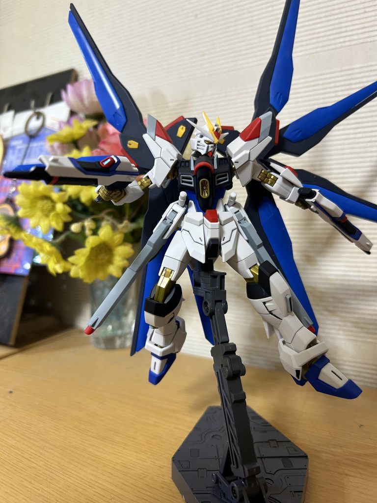 腰のレールガンが逆だったみたいなので、撮り直しました💧