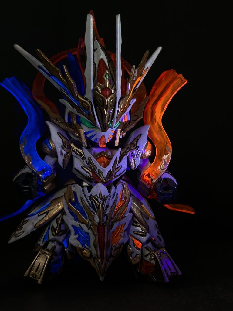 ラッカー塗料は、赤、青、ピンク、グリーンのカラー部分に使用。蛍光クリアーを乗せてUVで光るようにしてます(いつも通り)