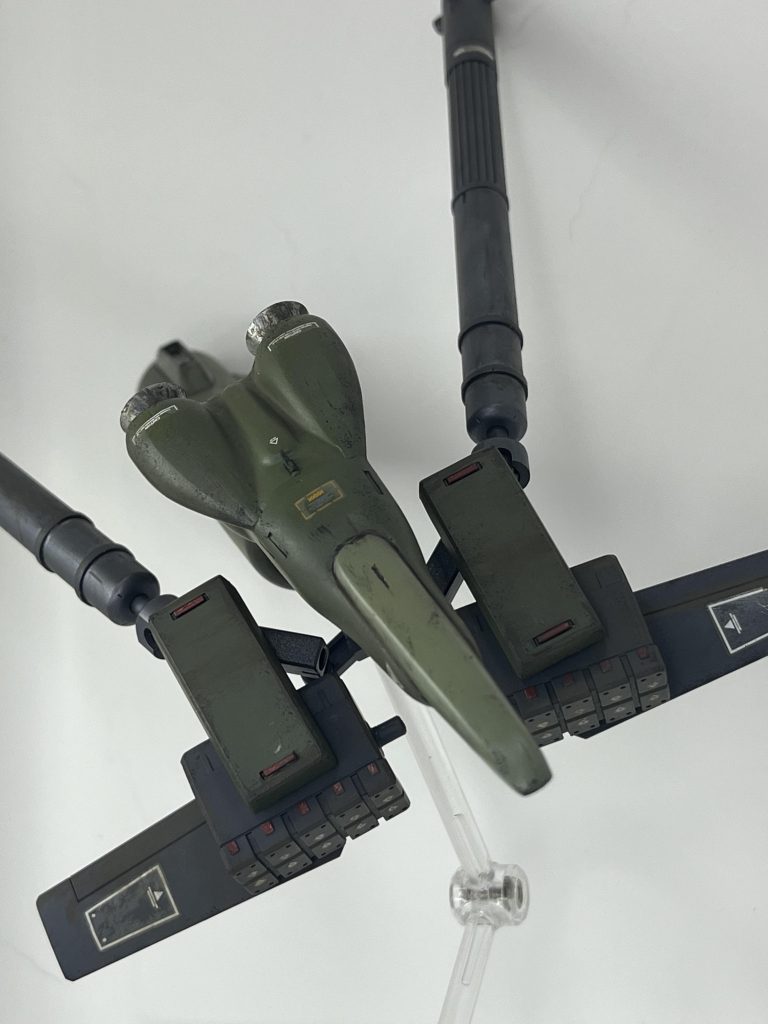 支援メカです。単独でも行動可能なミサイラードローンという脳内設定です。