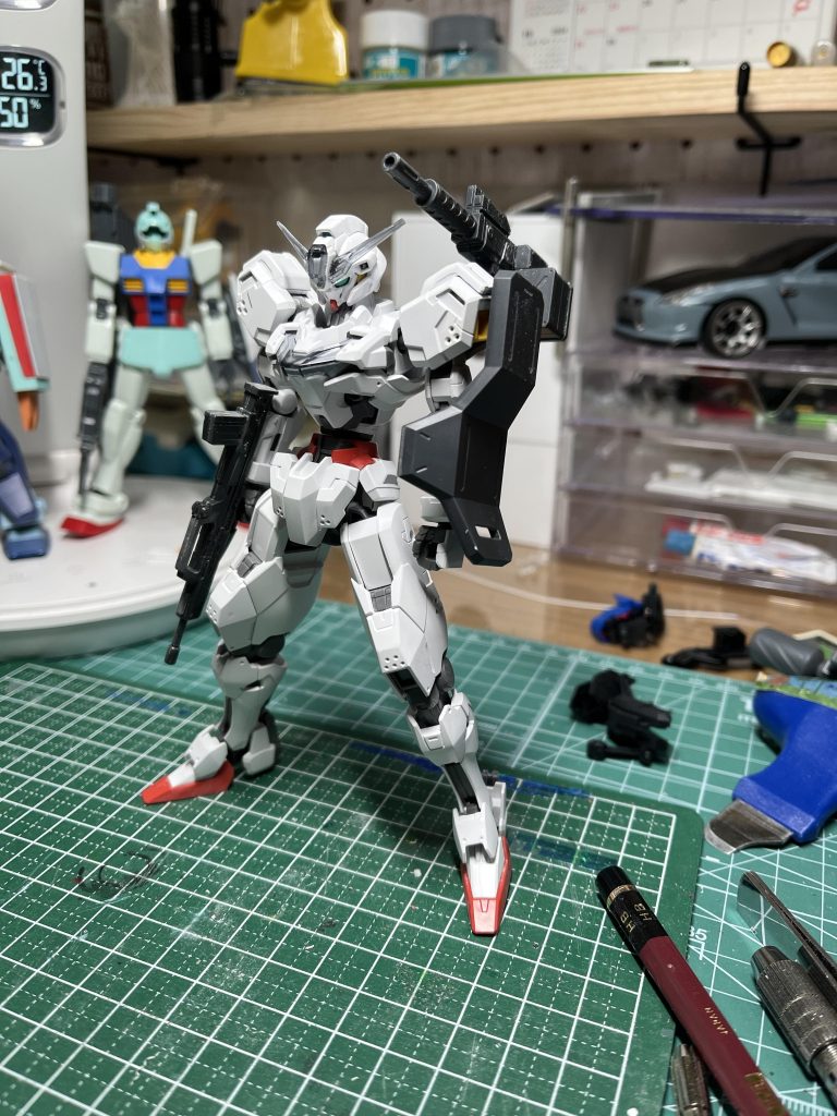 武装変更各所ブチ穴ディテール追加