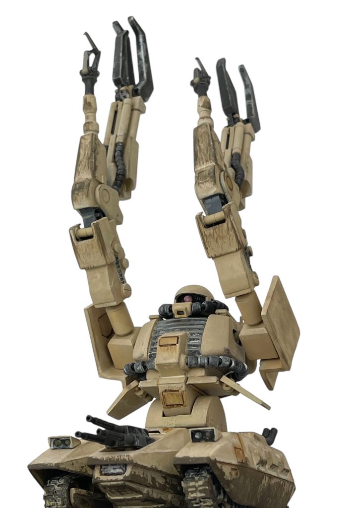 こんな長い手で重量物を持ち上げようとしたら転倒しそうな気もしますが…