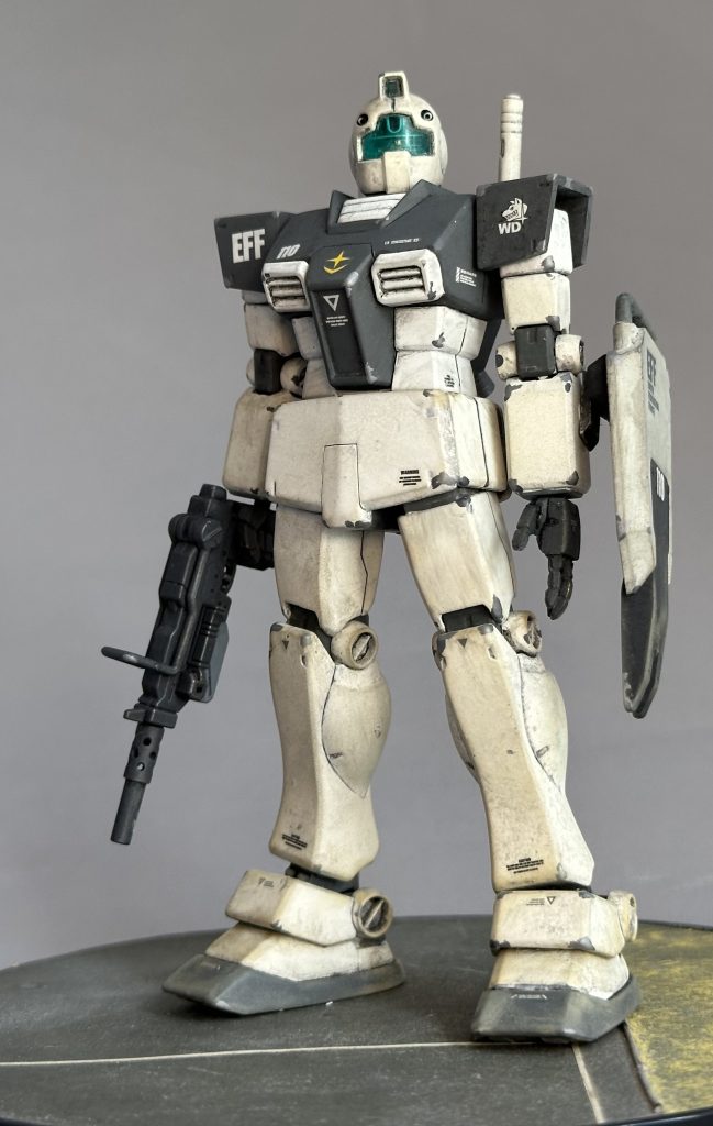 名作と名高い「コロニーの落ちた地で」はプレイしていないのですが、なんでもこのノーマルジムはプレイ開始から自機として選択できるとのこと、ん?ゲームにおける自機って「主役機じゃん!」ってことで主役機コンにエントリーです。