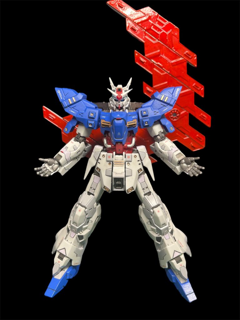 青成型色は紫がかってましたが、少しパキっとした青にしたかったのでインディブルー+ホワイト+ほんの少しパープルで塗装🕺他既存モールドの彫り直し(多過ぎて地獄)と一部グレー、ライトパープルでRG風の塗分けを目指しました💪サイコプレート表面は筆塗りキャンディを頑張ってみましたがクリアレッドが厚ぼったくなっちゃいました🙂↔️🙂↕️