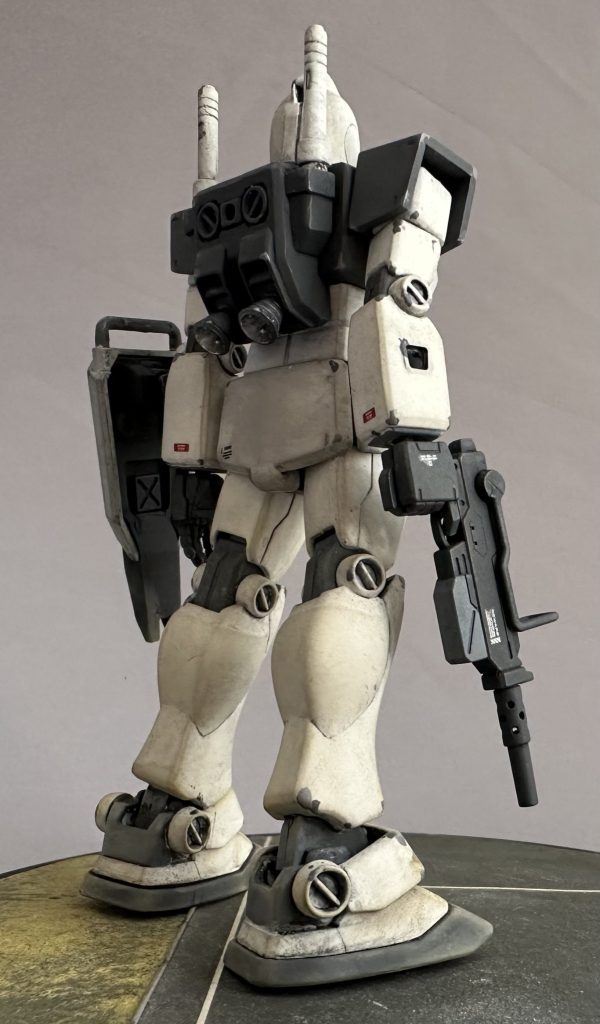 陸戦仕様なのでグランドレベル周辺を中心に土汚れのウェザリングを叩き込んでます。き、黄ばんだわけじゃないんだからね!!