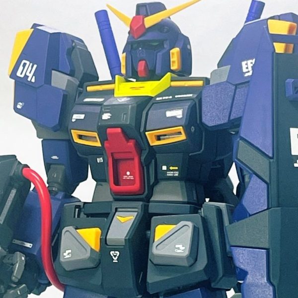 ガンダム4号機(ティターンズ仕様)