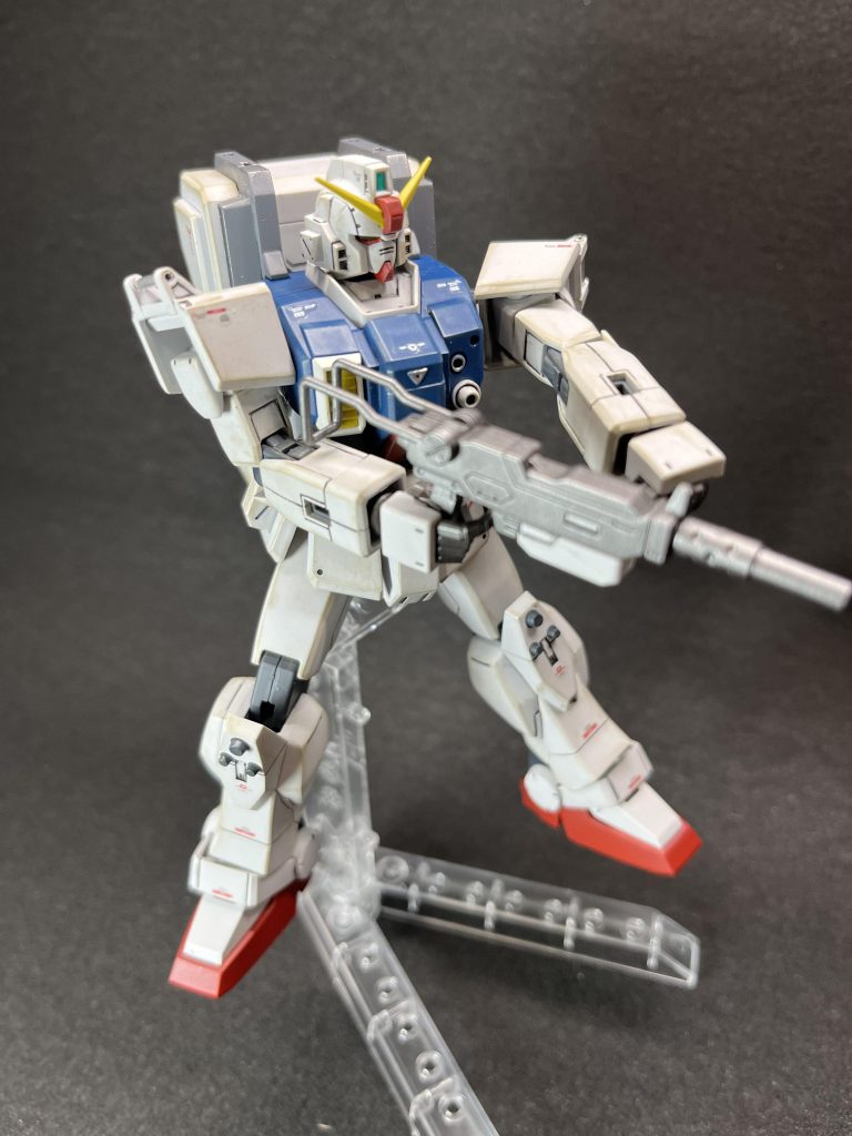 肩部分にアルミパイプを使用してますコンテナが重くて立たない