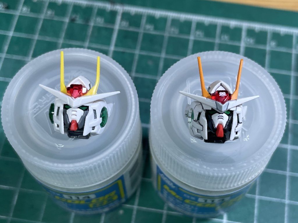 ← RG 　　　HGのフェイスパーツを移植→