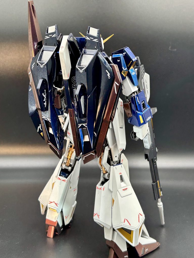 内部フレームはパールカッパー、EXシルバー、等で細かい色分けをして情報量アップ⤴️