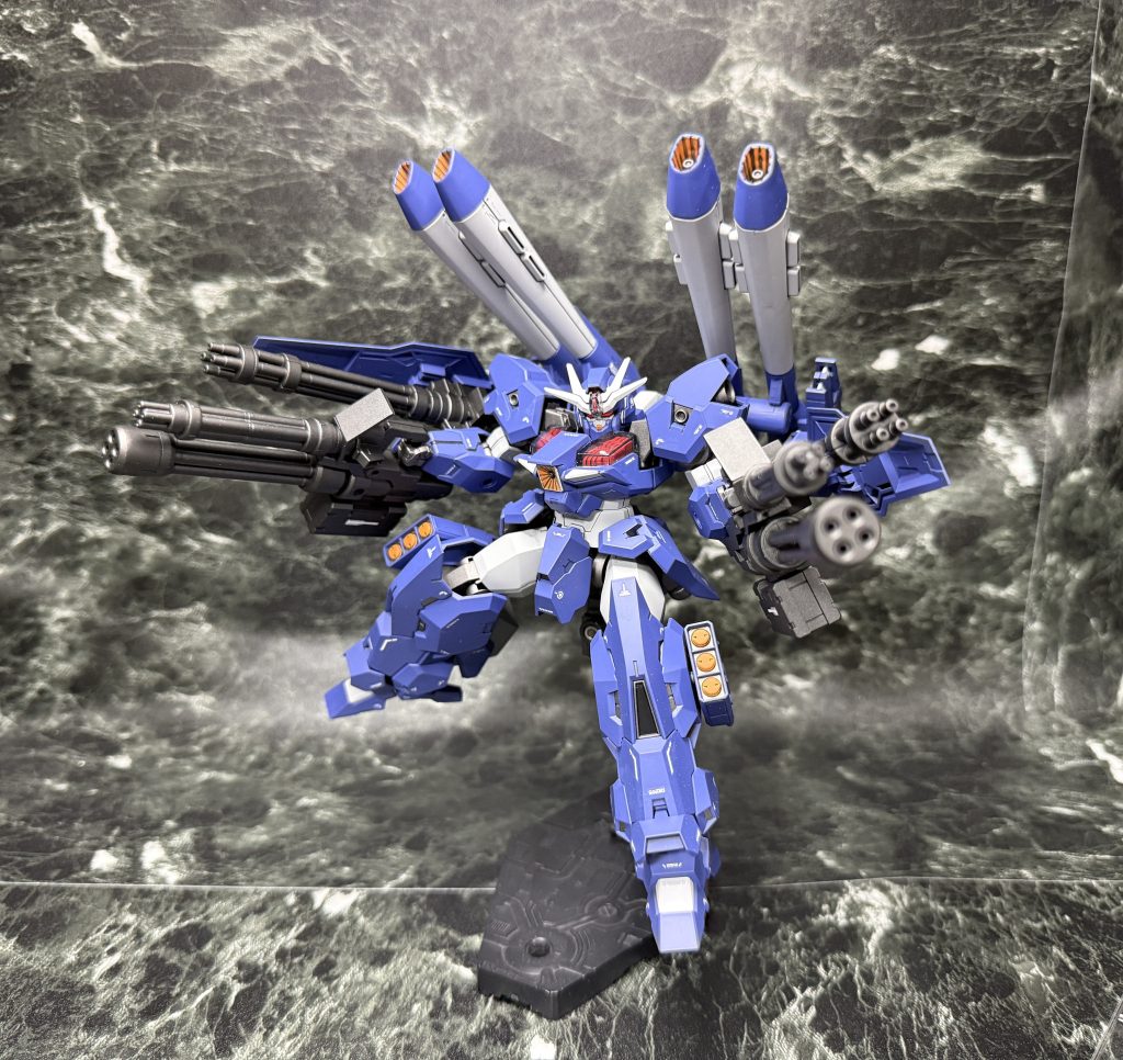 敵モブや戦艦相手には強いけど、エアリアルやネームドエースには割と弱い感じ。格闘特化のルブリスソーンでも作ってチーム組めば無双できるかも。