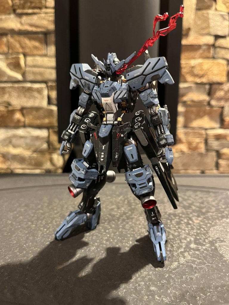 まずは素立ちから(*´꒳`*)今回はルプスやキマリス同様ウェザリングと眼光エフェクトも追加して制作しました- ̗̀( ˶^ᵕ'˶)b