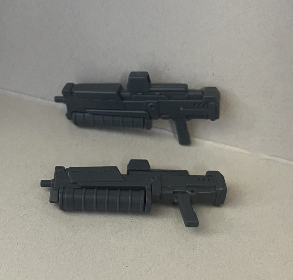 そしてこれが飛行ユニットに懸架してある主兵装の銃です。市販されてるものそのままです。