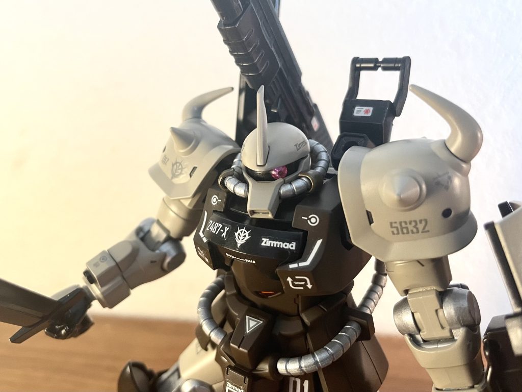 デカール貼るのがすごく好きなんで盛りがちです。