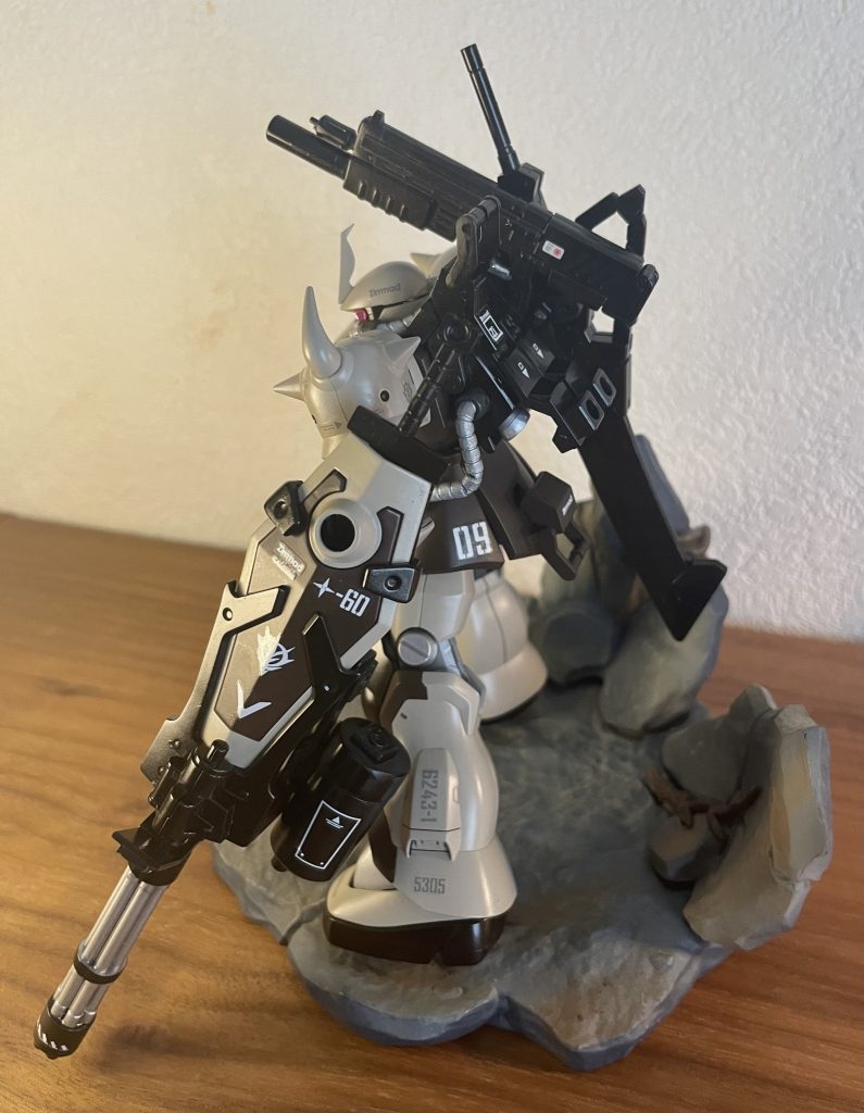 バックパックは余ってたパーツで改造してます