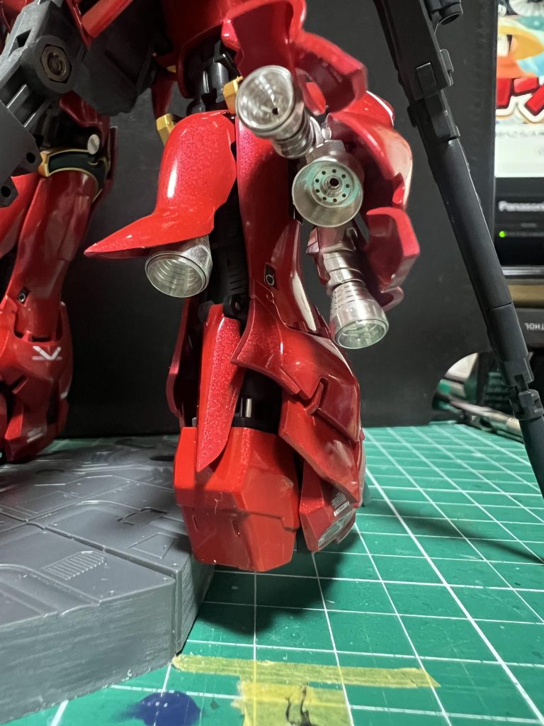 各種スラスター部分はハイキューパーツのノズルを使用しました