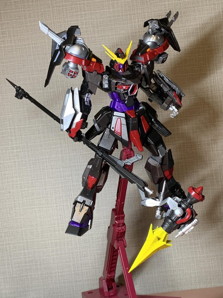 バックパックが邪魔すぎるので外しました。外した方がかっこいい気がします。