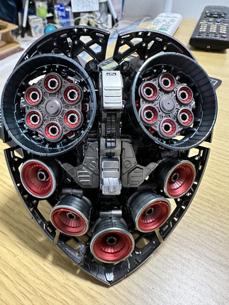 赤いジオング–3枚目/制作者：M60