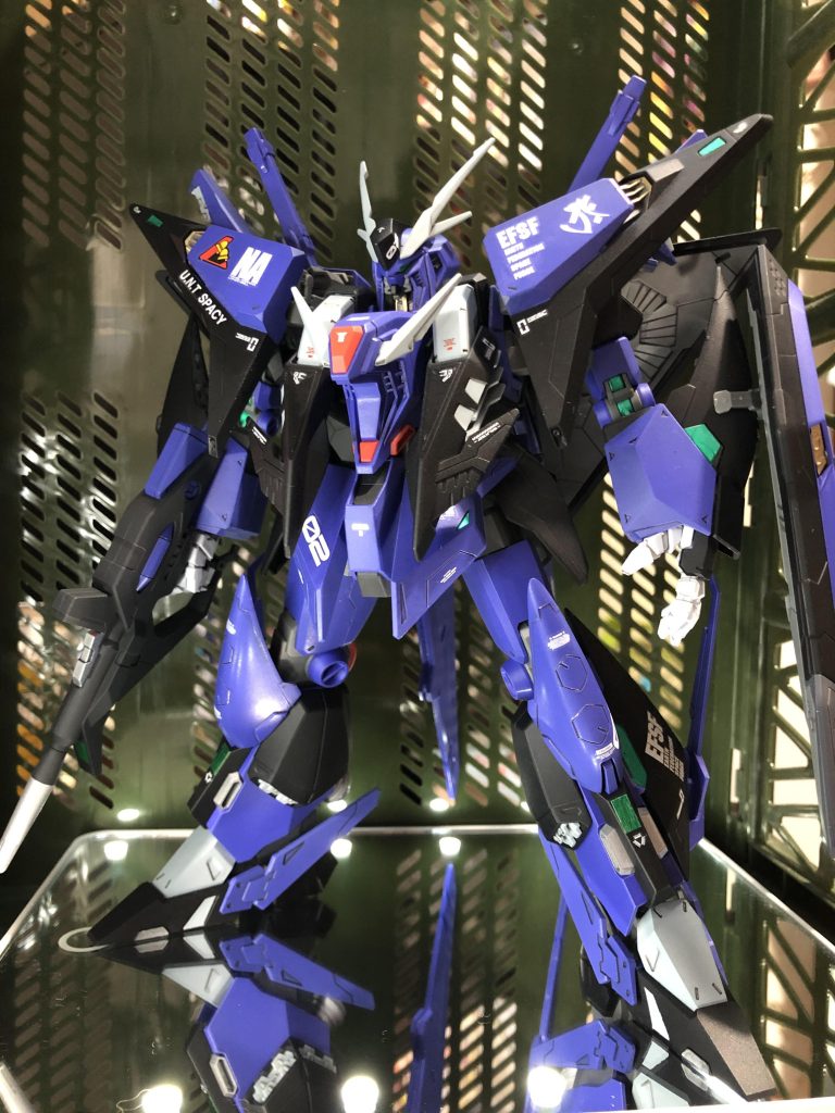 3体目。次にやりたくなるのが俺専用😓というわけで自称パーソナルカラーで仕上げ。