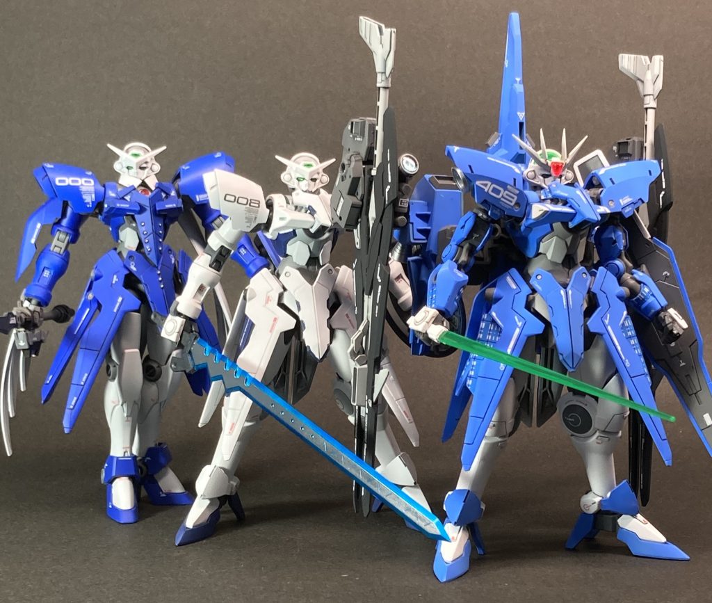 開発系統について・・・ 実は、現在の「日向坂46」が「けやき坂46(ひらがなけやき)」と呼ばれていた頃から、この応援企画を勝手に作り続けていて、今回のポータントASSで11機目になりました。あっ、引かないでください!というわけで、その中からポータント系列機の進化を並べてみました。 奥がポータント系列の始祖となった機体。「ひらがなけやき」が長濱ねるさん唯一人のグループ(?)としてスタートした時期の制服(欅坂46の制服の色違い版)がモチーフです。 真ん中が、ポータントHz。初代ポータントの設計を見直した機体。2期生が加わりグループとして頭角を現し始めた頃の白い制服がモチーフです。パイロットは、みーぱんこと佐々木美玲さん。 そして最前列が今回のポータントASS。新型ポータントに新装備を搭載した機体。パイロットは前述の藤嶌果歩さん。・・・そんなイメージで作っています。 最後までご覧いただき、また、訳のわからない妄想にお付き合いいただき、本当にありがとうございました。