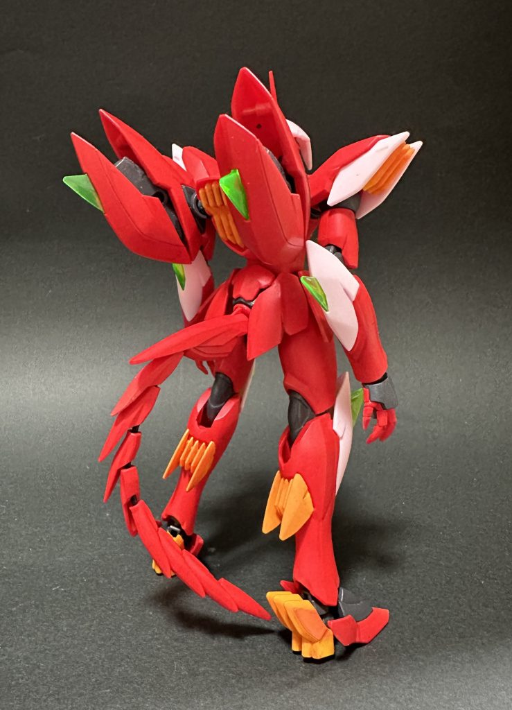 ちゃんとヴェイガンしている後背。大好きです。