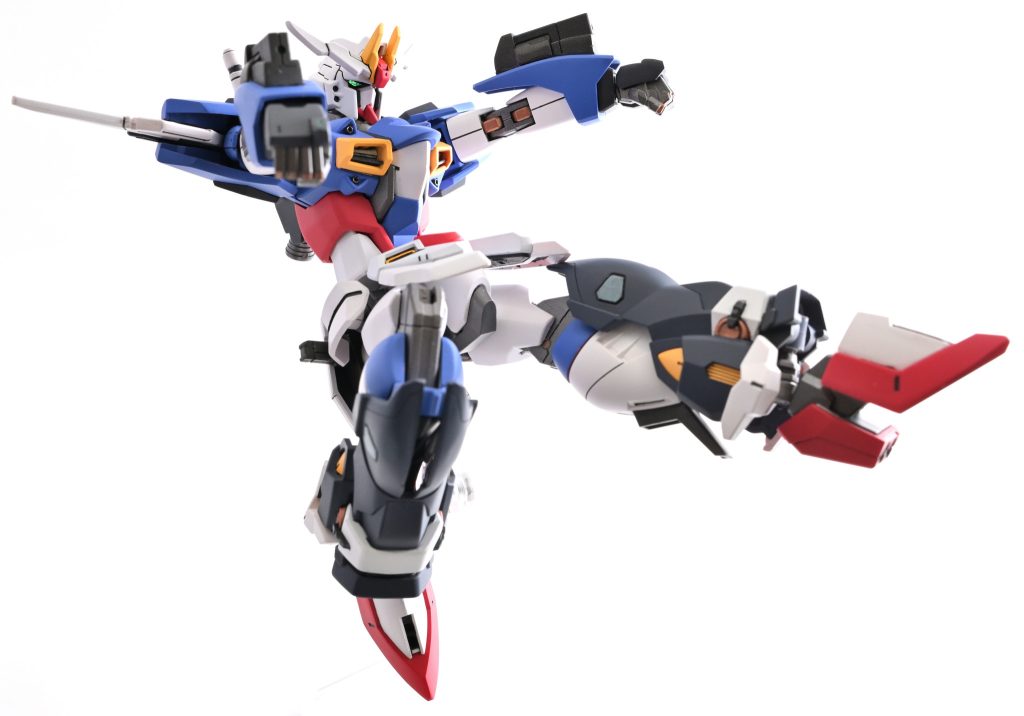 ■ポージング_腕部マグナム牽制から近距離射撃まで、腕にマグナムはロマン。