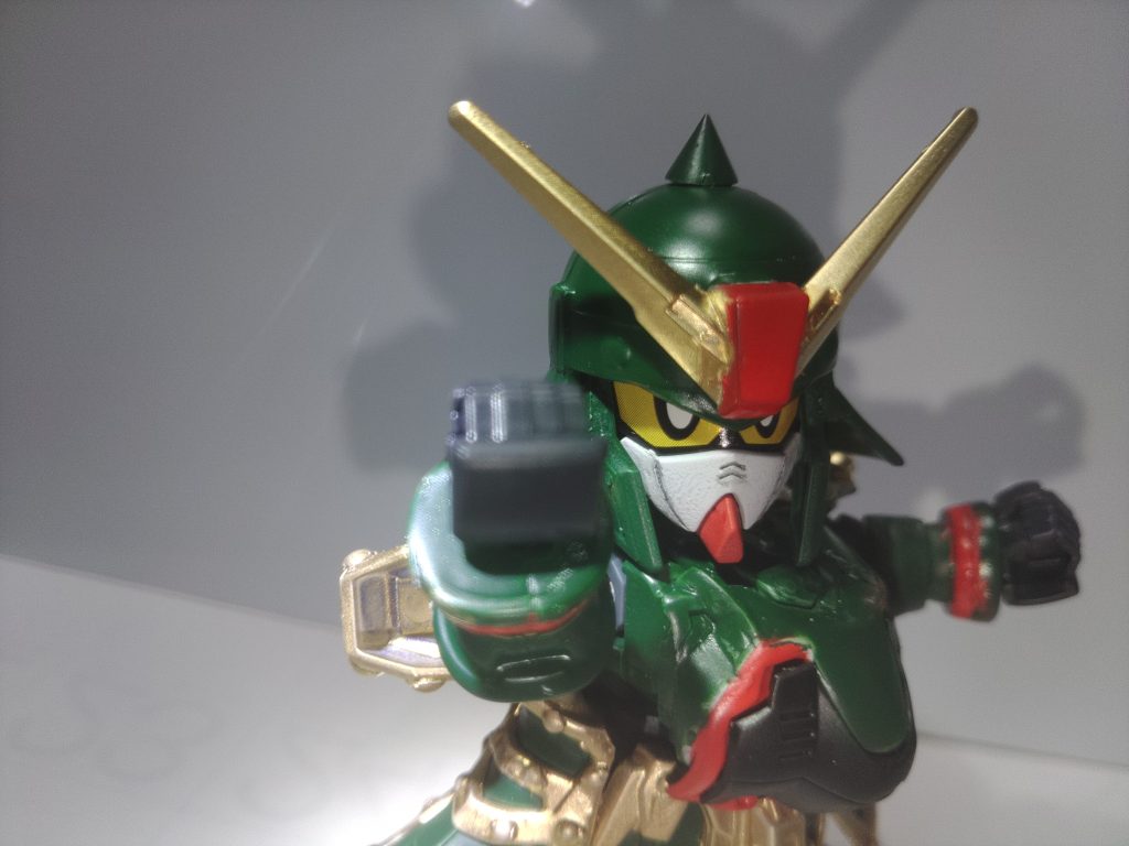 缶スプレーが難しい所等は筆塗りしました