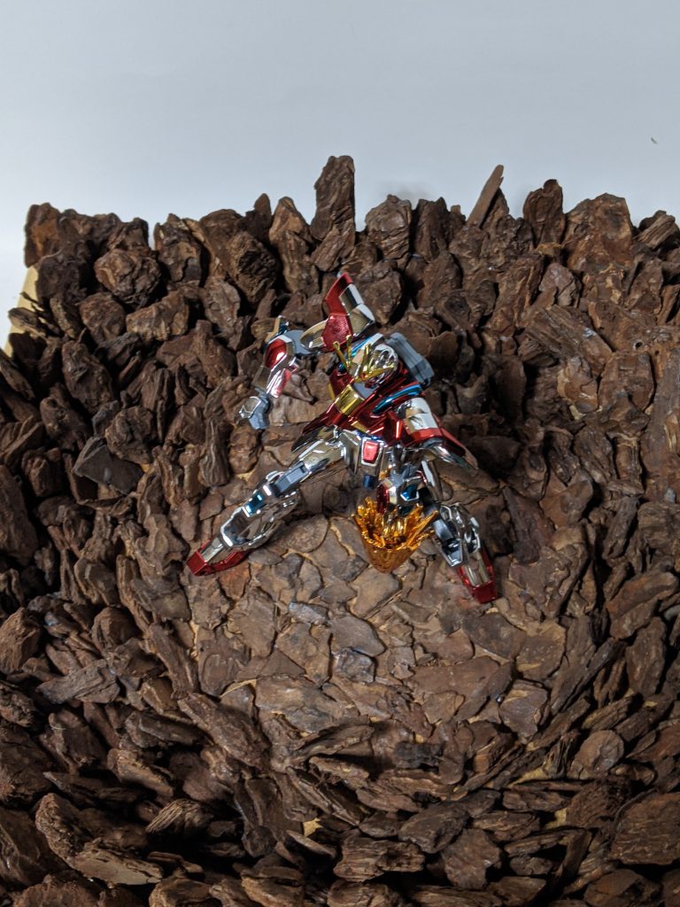 キラキラのビルドバーニングガンダム・・・アニメではトライになっていたので在庫処分かな？と思いましたが、もらえるものはありがたいのでうれしかったですね。