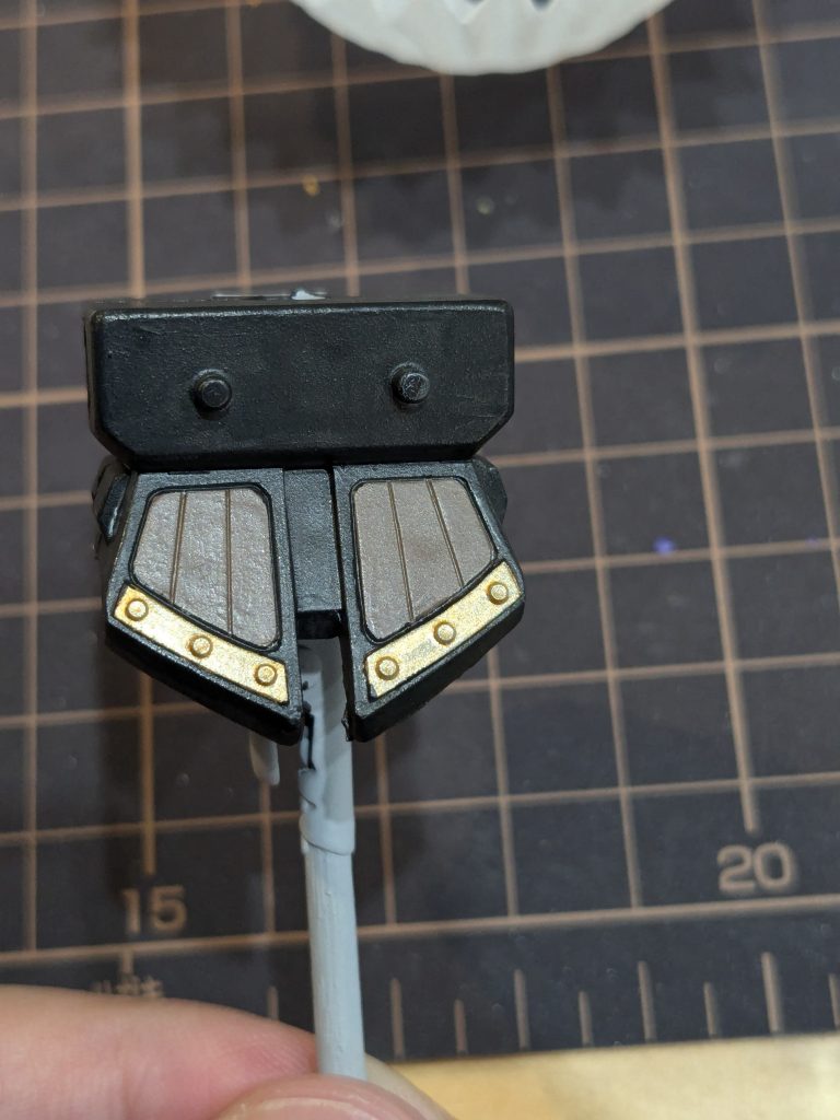 鎧の後ろ部分が上手く塗り分け出来ました。自画自賛ですが紹介させて下さい。。。以上、ご覧いただきありがとうございました!