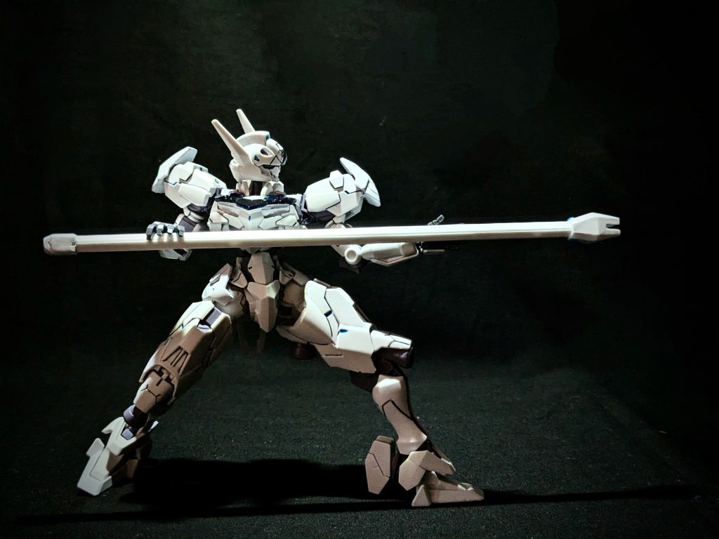 ただしパイロットはバックパックパージ後の軽量化+棍棒のみ利用時が一番強いと思っている。