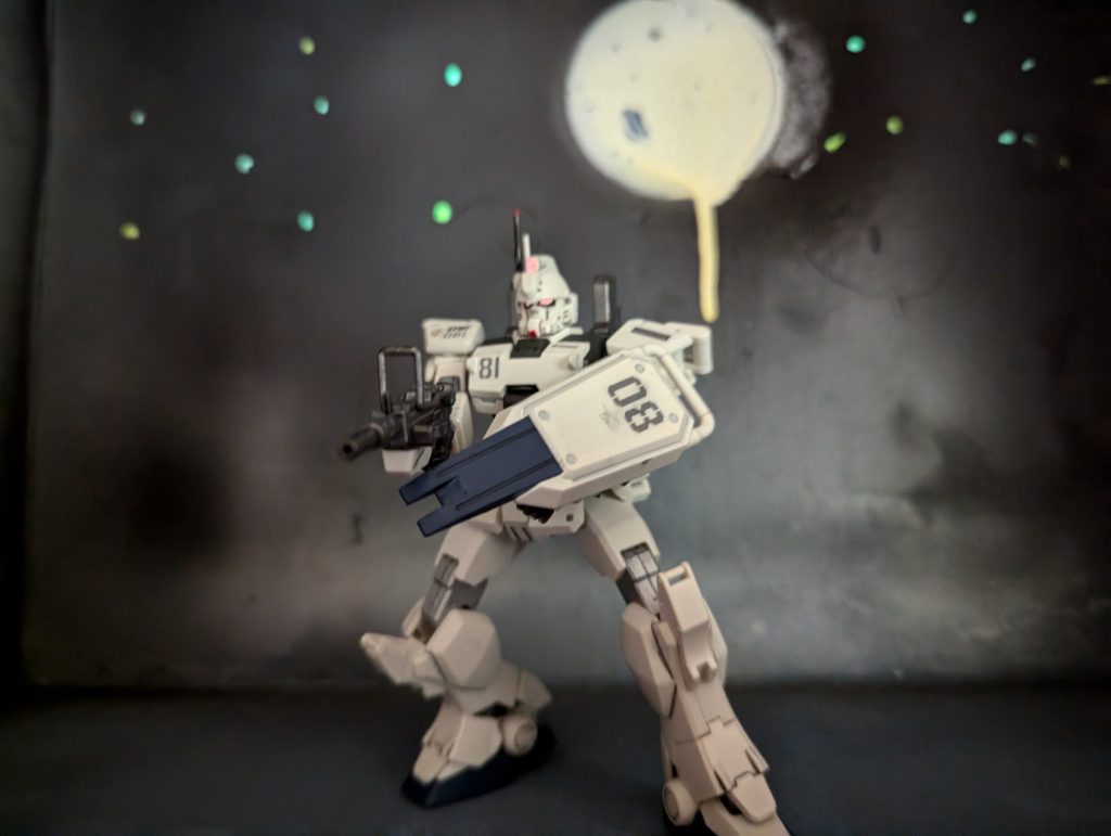 ガンダムEz８　初蓄光塗料使用–4枚目/制作者：divein67