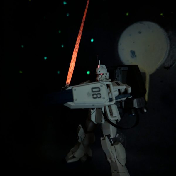 ガンダムEz８　初蓄光塗料使用