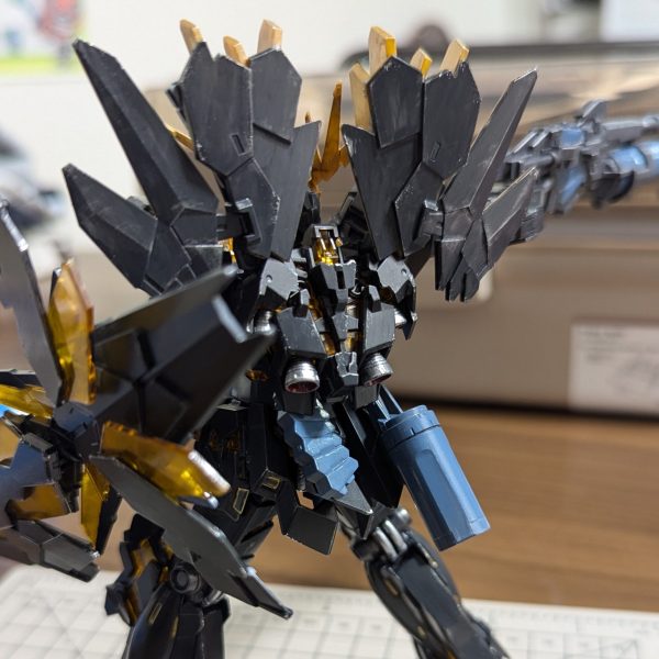 HGUCバンシィ・ノルン 筆塗り眼以外塗装