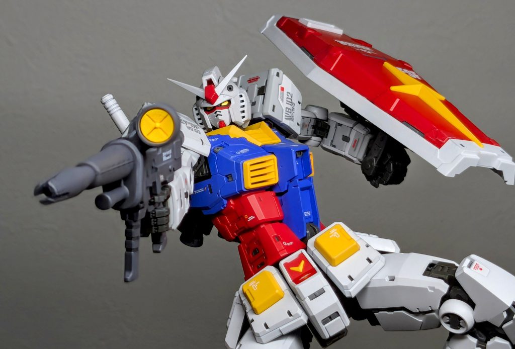 私が最初に買ったRX78は1/100で700円でした〜。ガンプラブームがやってくる前、当時小学生で、明大前駅近くのおもちゃ屋で買ったのをなぜか覚えてます😂なんという進化でしょうか…😭
