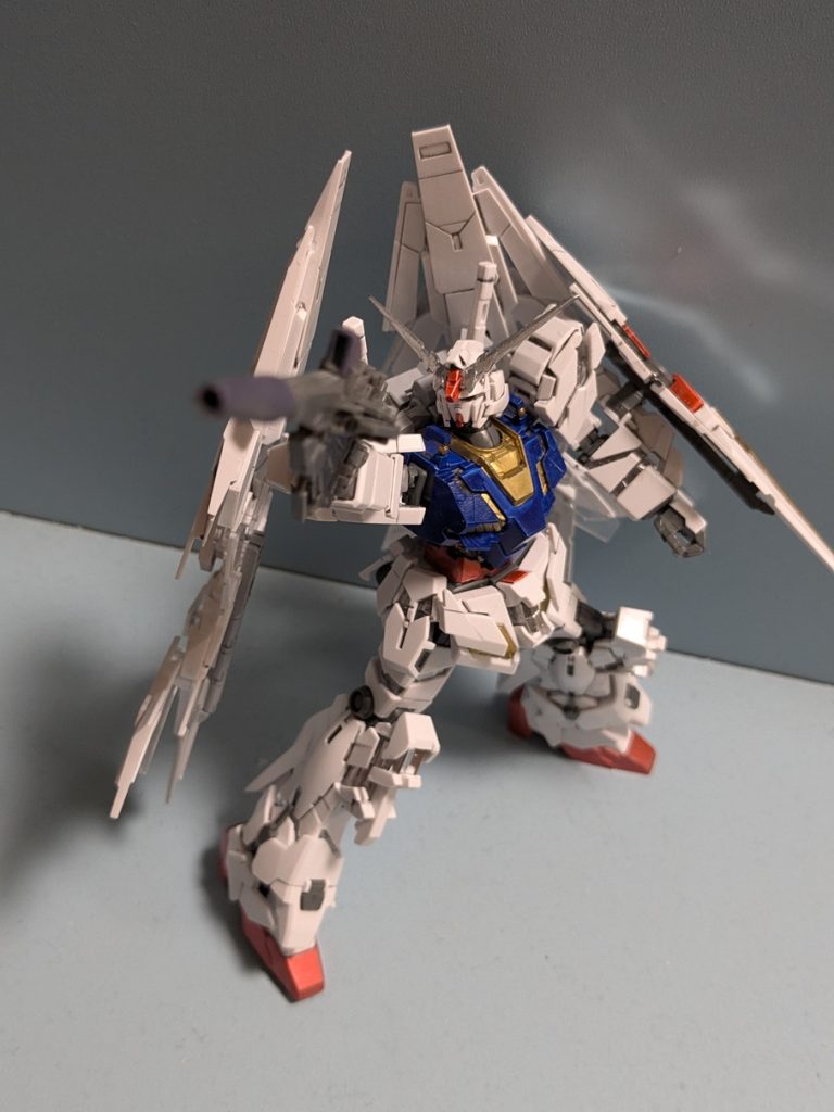 ビームマグナムを構えるポーズ('ω')ノ