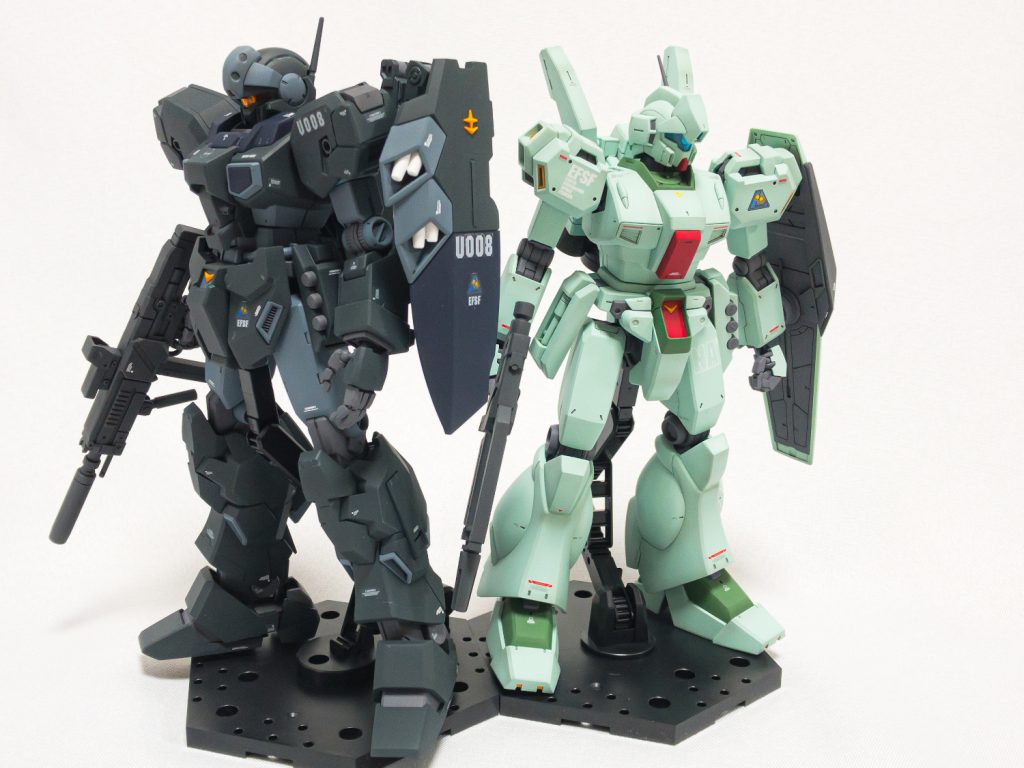 系列機を並べて技術の進化に思いを馳せるのもよいものです。
