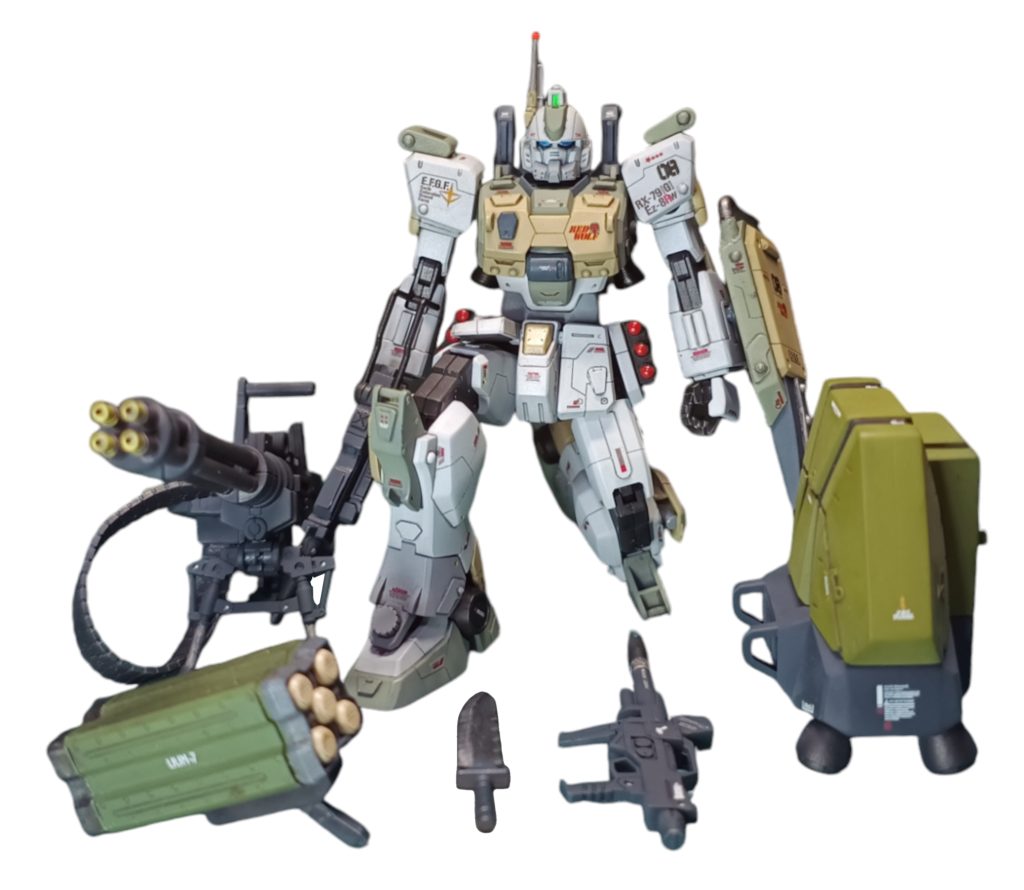 Ike:長モノは、グフカスに対抗してガトリング!ミサイルランチャー(マク◯スより)も持たせよう。オマケでコンバットナイフもと。そして、見かけは同じでも近代化改修でムーバブルフレームを採用!*最近のトレンドのアージェント・キール仕様😜アップ主は、デカールだけでNJCやVPSを語る前科者なので親近感がw